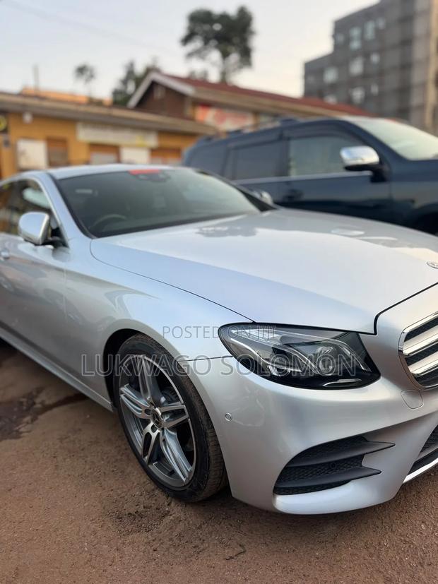Mercedes-Benz E200 2018 Silver