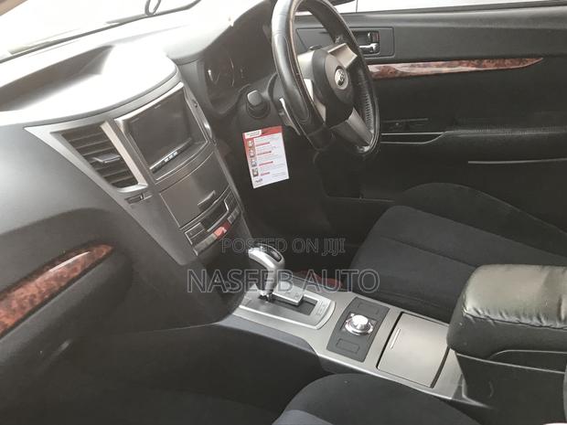 Subaru Outback 2011 Silver