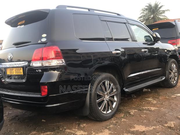 Toyota Land Cruiser Prado 2014 Black
