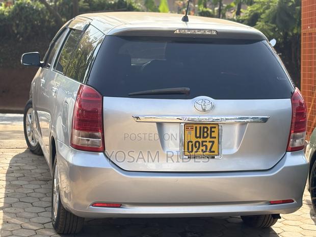 Toyota Wish 2007 Silver