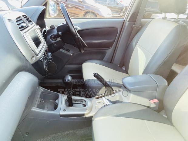 Toyota RAV4 2001
