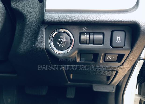 Subaru Impreza 2.0i 4-dr 2013 White