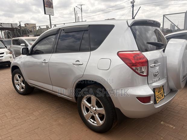 Toyota RAV4 2008 Silver