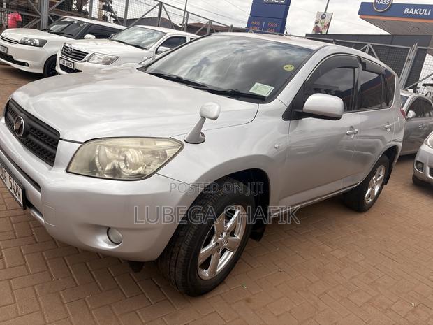 Toyota RAV4 2008 Silver