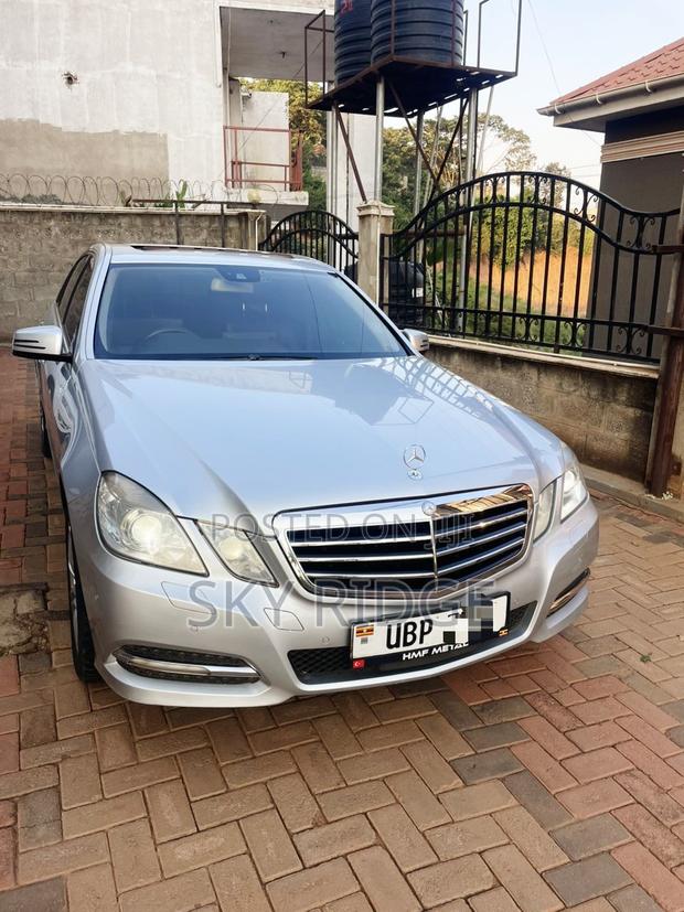 Mercedes-Benz E300 2009 Silver