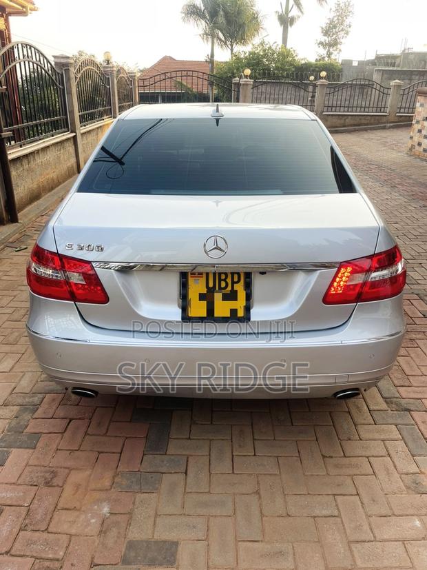 Mercedes-Benz E300 2009 Silver