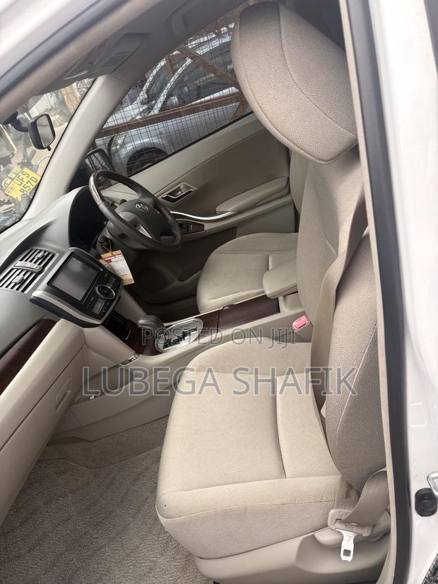 Toyota Premio 2012 White
