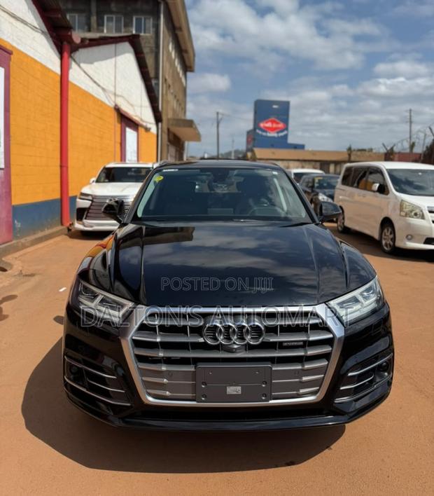 Audi Q5 2.0T Premium AWD quattro 2018 Black