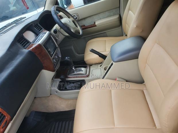 Nissan Patrol 2012 Black
