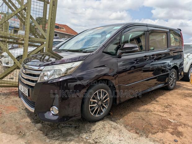 Toyota Noah 2015 Black