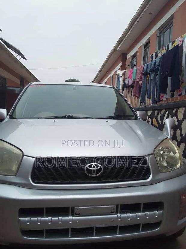 Toyota RAV4 Automatic 2000 Silver