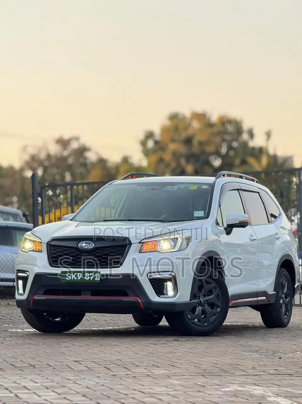 Subaru Forester 2022 White