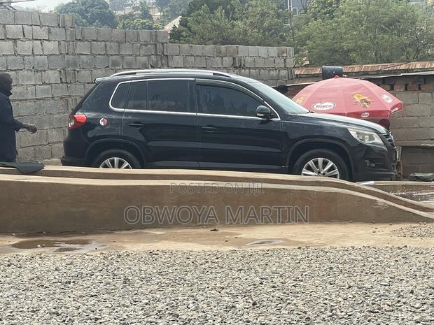 Volkswagen Tiguan S 4Motion 2010 Black