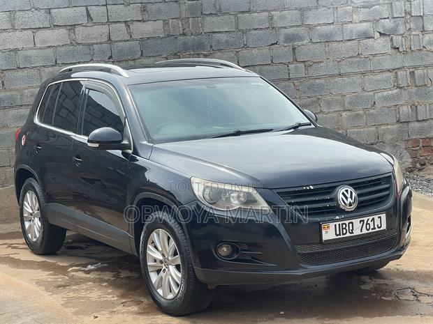 Volkswagen Tiguan S 4Motion 2010 Black