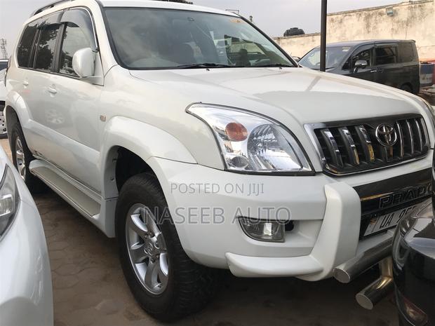 Toyota Land Cruiser Prado 2009 White