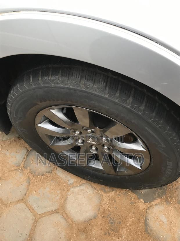 Mitsubishi Pajero 2011 Silver