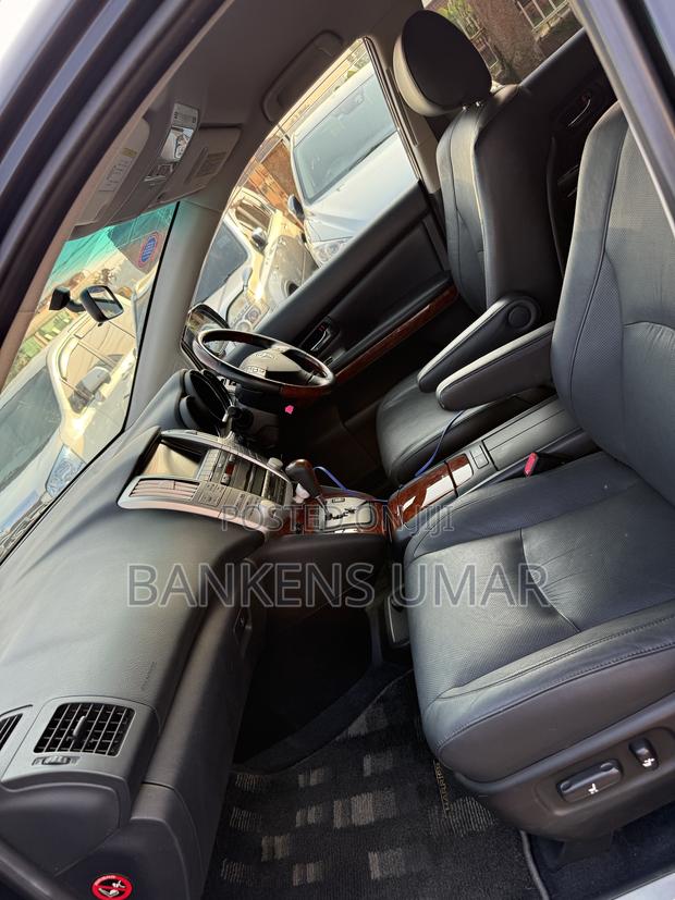 Toyota Harrier 2009 Silver