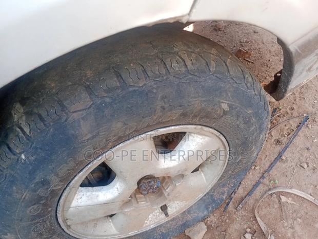 Toyota Noah 2.0 FWD (8 Seater) 2001 Gray