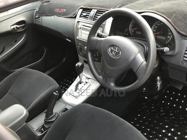 Toyota Corolla Fielder 2009 Gray