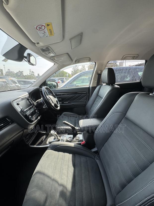 Mitsubishi Outlander 2.0 PHEV AWD 2018 White