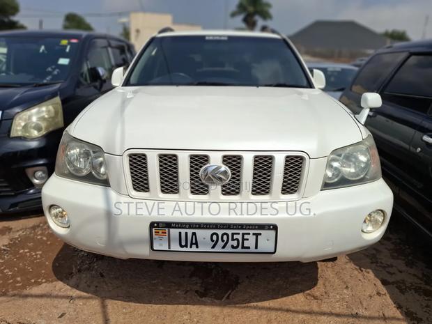 Toyota Kluger 2006 White