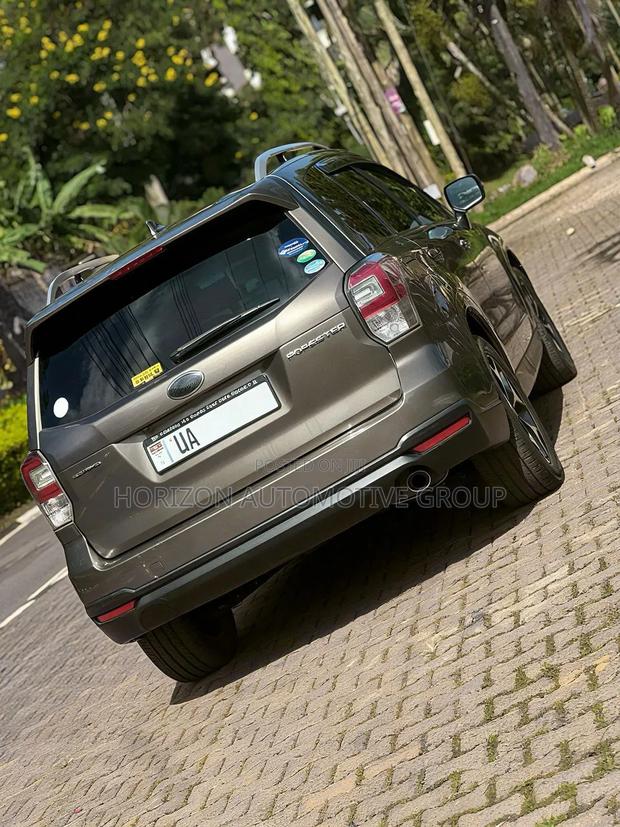 Subaru Forester 2.0XT Premium AWD 2016 Gray