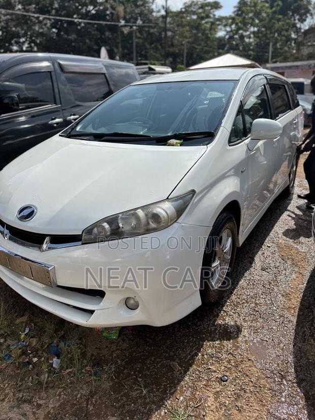 Toyota Wish 2010 White