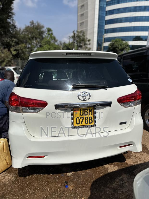 Toyota Wish 2010 White