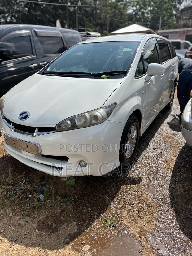 Toyota Wish 2010 White