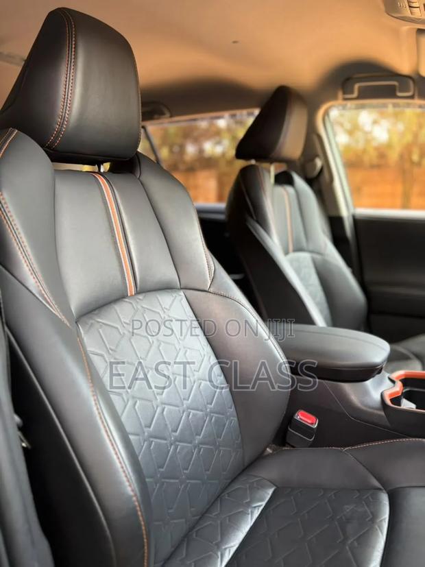 Toyota RAV4 Adventure AWD 2020 Green