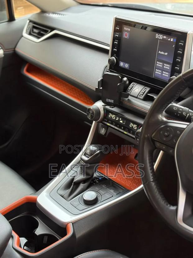 Toyota RAV4 Adventure AWD 2020 Green