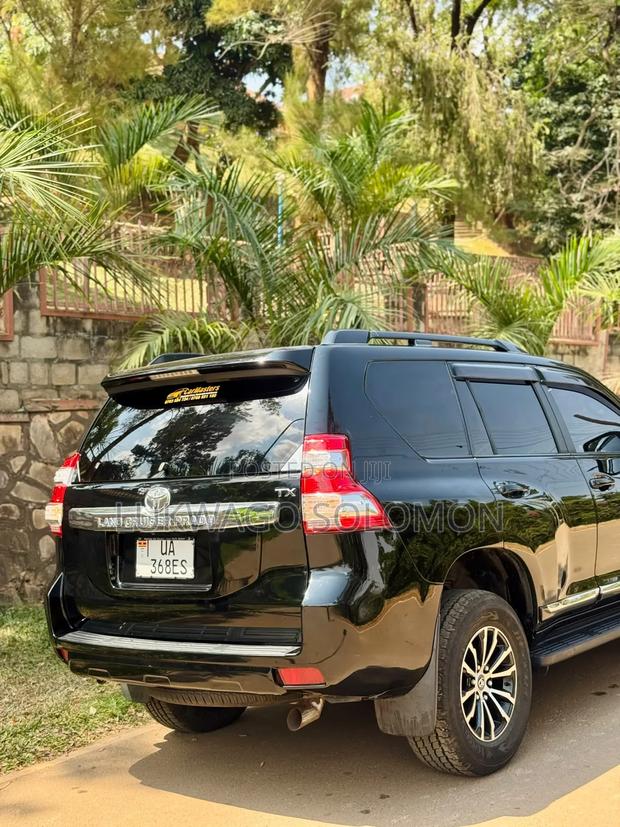 Toyota Land Cruiser Prado 2015 Black