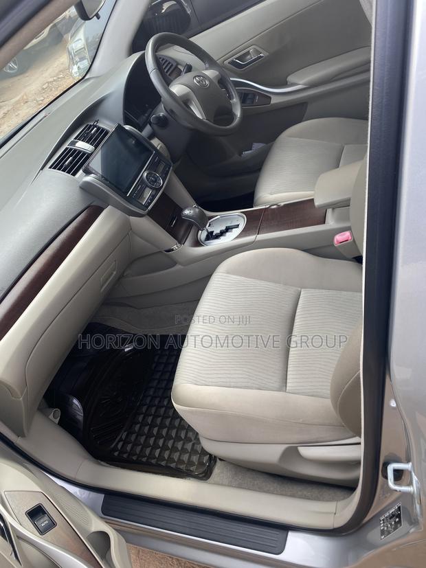 Toyota Premio 1.8 FWD 2011 Gray