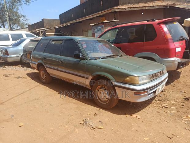 Toyota Corolla 1995 Gray