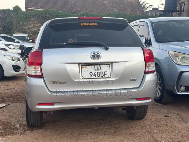 Toyota Corolla Fielder 2013 Silver