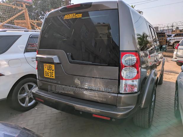 Land Rover Discovery 2015 Gray