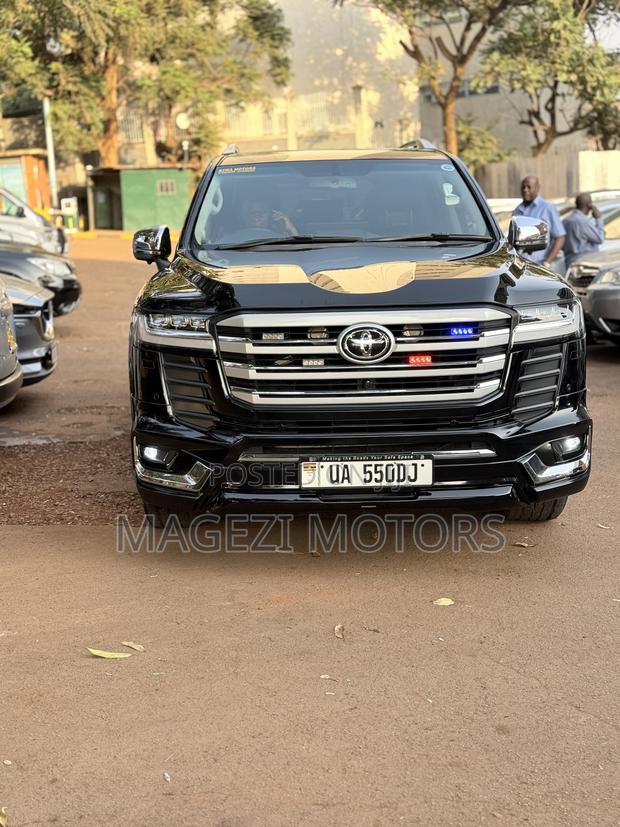 Toyota Land Cruiser 2021 Black
