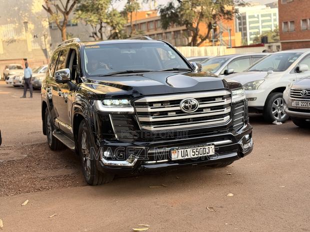 Toyota Land Cruiser 2021 Black