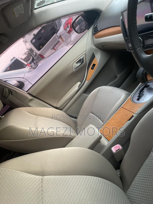 Toyota Premio 2009 White