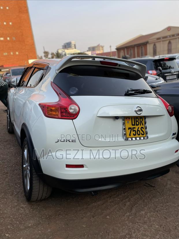 Nissan Juke 2012 White