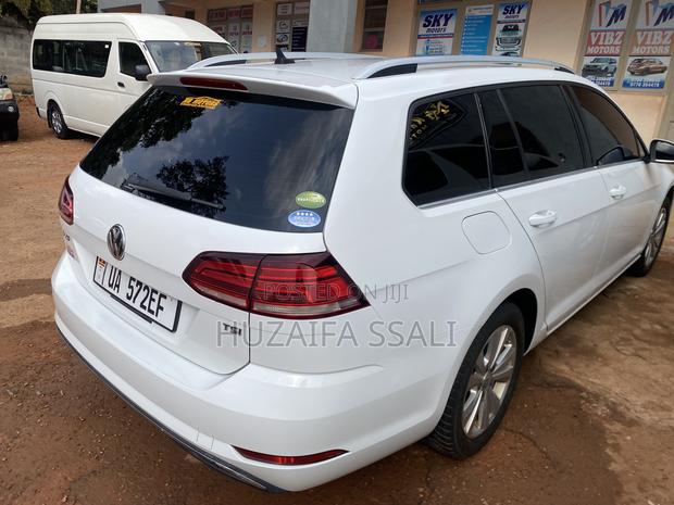Volkswagen Golf 1.4T TSI FWD 2020 White