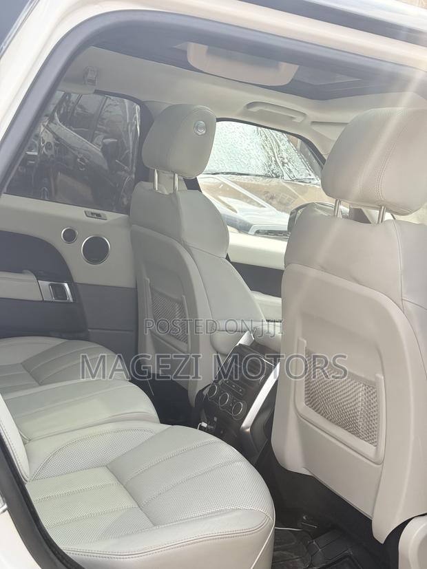 Land Rover Range Rover Sport 2016 White