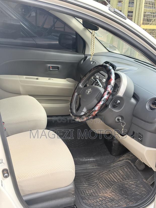 Toyota Passo 2007 White