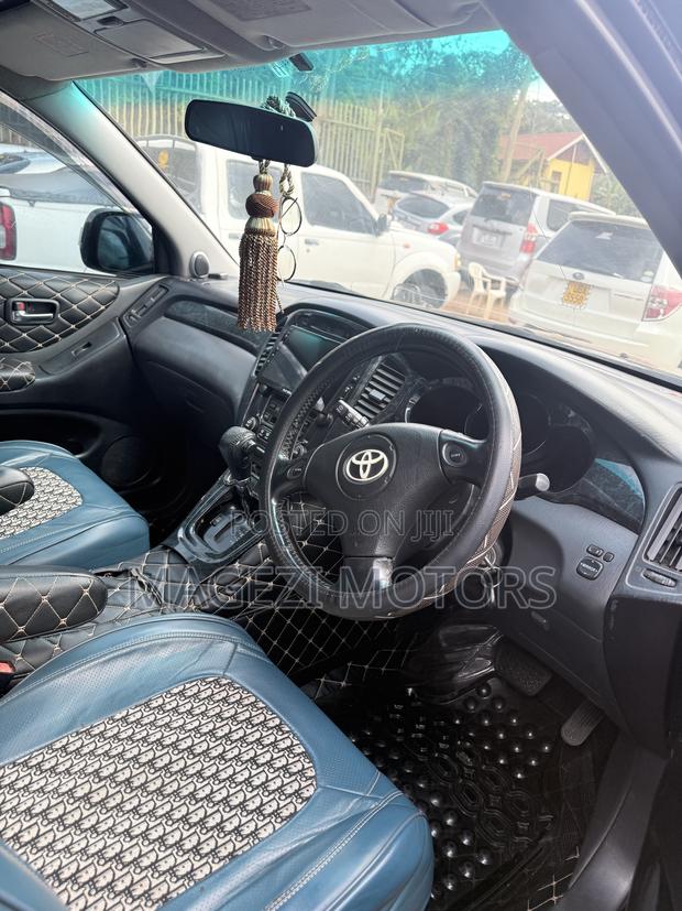 Toyota Kluger 2008 Black