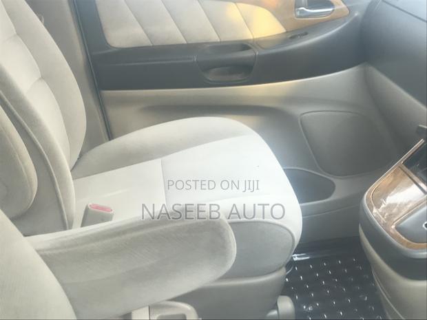 Toyota Alphard 2006 White
