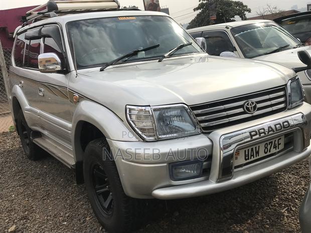 Toyota Land Cruiser Prado 2001 Silver