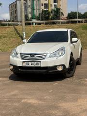 Subaru Outback 2012 White for sale