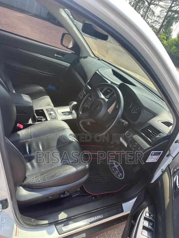 Subaru Outback 2012 White