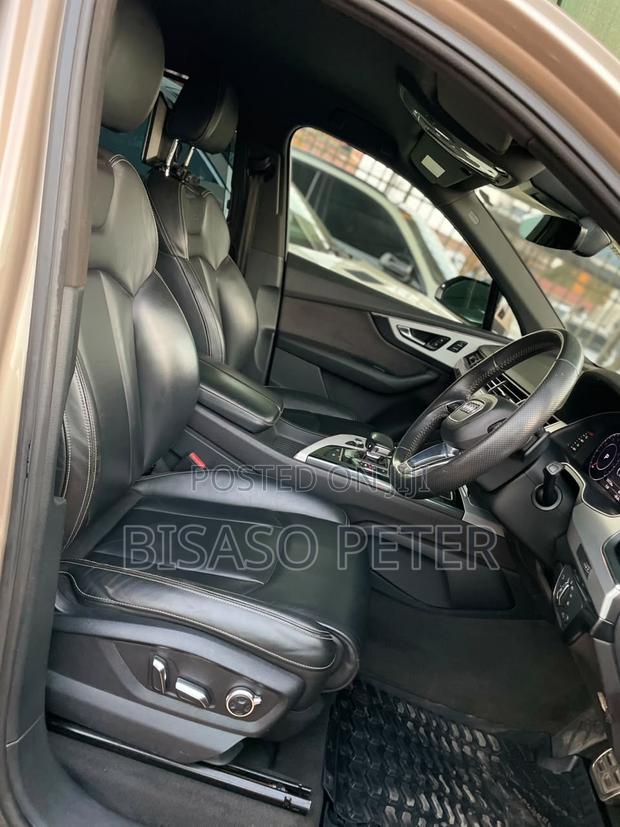 Audi Q7 2018 Gold
