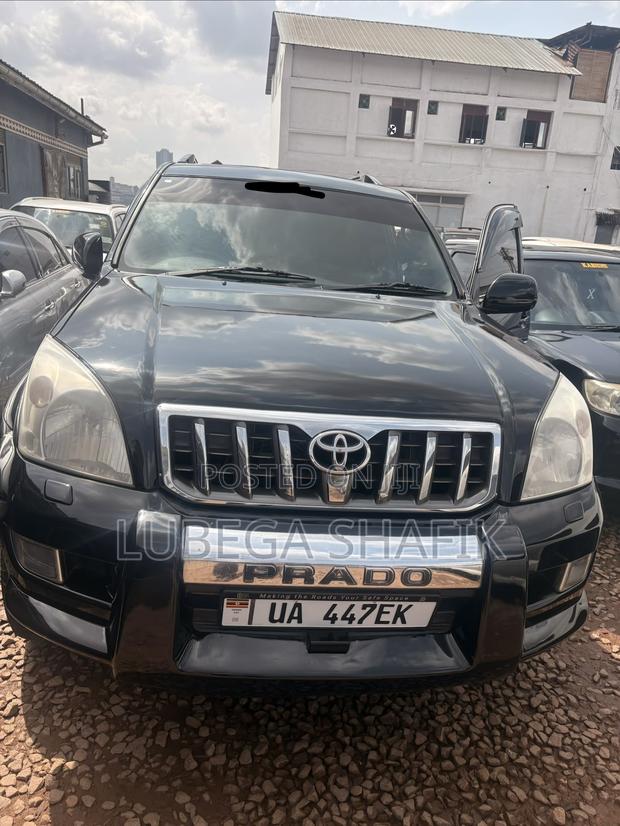 Toyota Land Cruiser 2005 Black